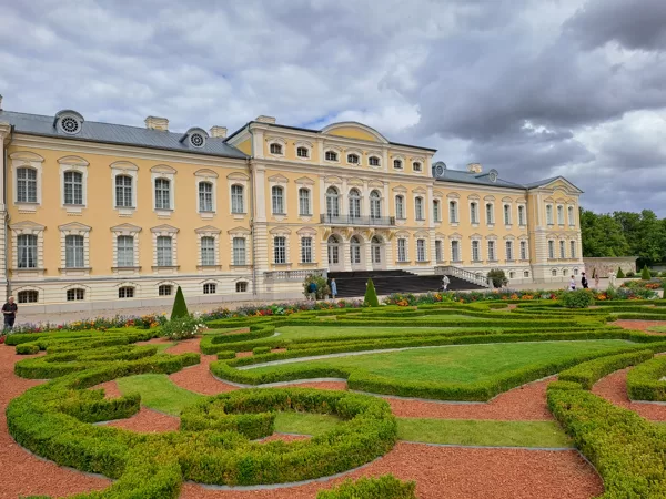 Rundale palace garden