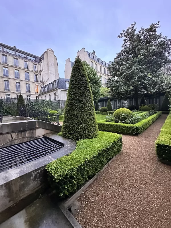 Private garden 02-05-2024