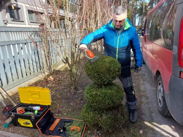 Daba rada darbu. Daba rada darbu dārzniekam. Paldies! Aivars Zvīdris 03-2022